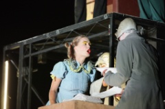 Alice on the Run  029 * 5616 x 3744 * (9.75MB)